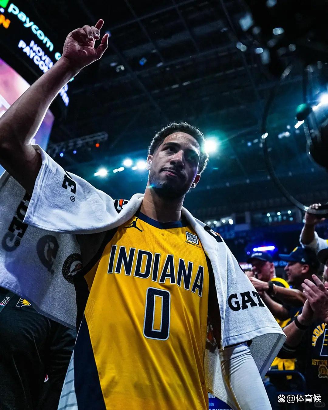 九游体育-关于西亚卡姆回归赛场，挺进下一轮首场状态亮眼，快船观众沸腾！的信息