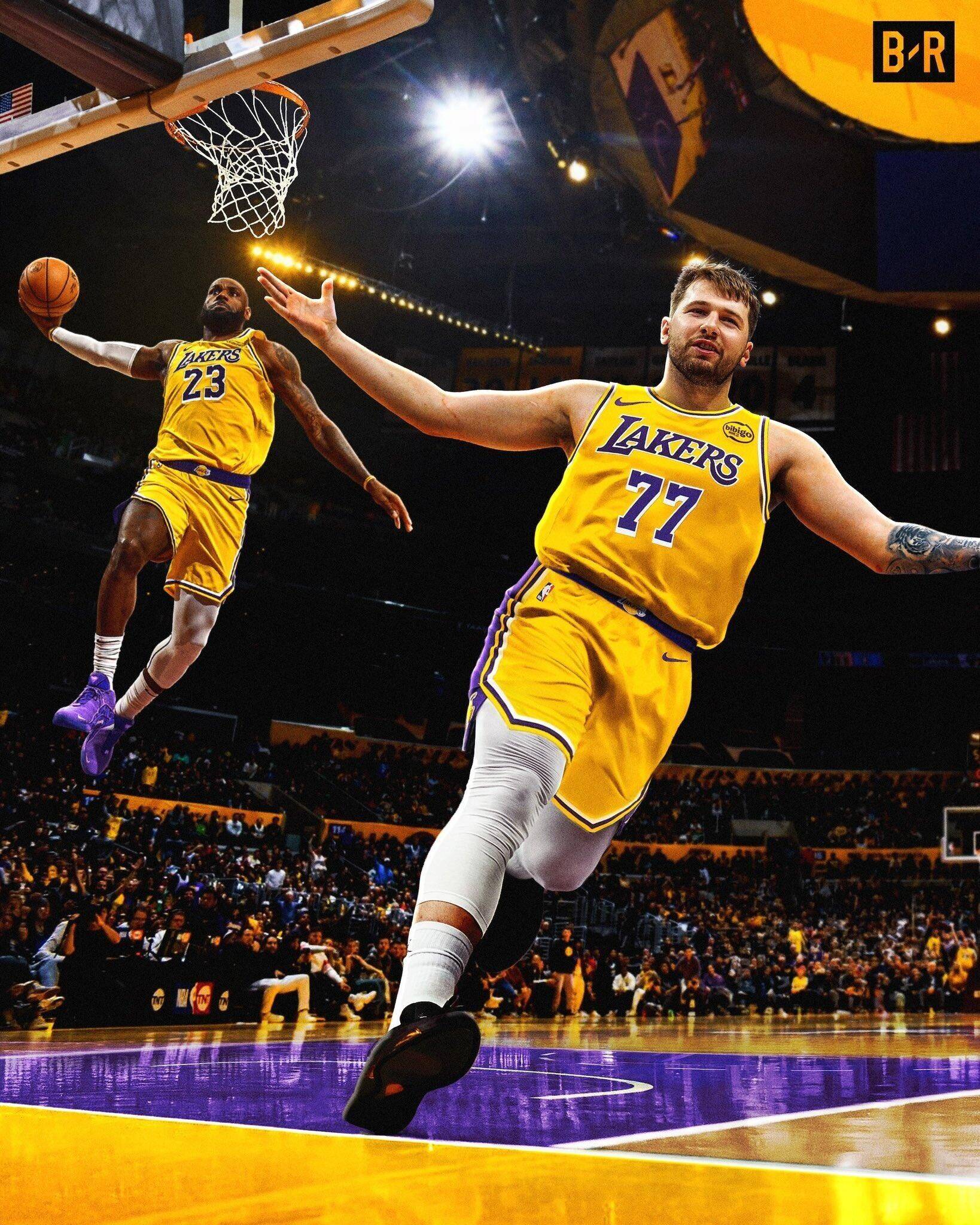 九游-东契奇回归赛场，惊险取胜首场状态亮眼，DWG观众沸腾！的简单介绍